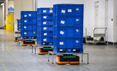 海康威視倉儲機器人駛入汽配行業 工廠“智慧”多一點，礦山機械效率升一階